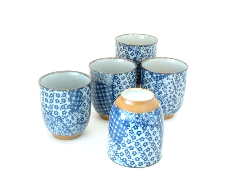 Lot De 5 Tasses à Saké/thé Blanches - Céramique, Occasion En Bon état - Origine Chine