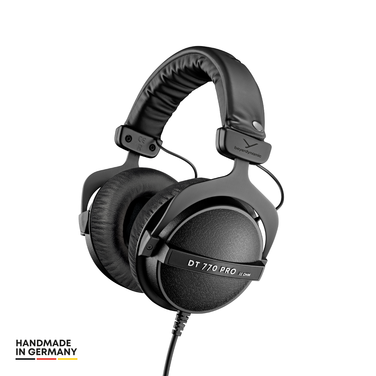 beyerdynamic DT770PRO 32Ω ベロアイヤーパッド付 beyerdynamic DT 770 PRO: Closed studio headphones