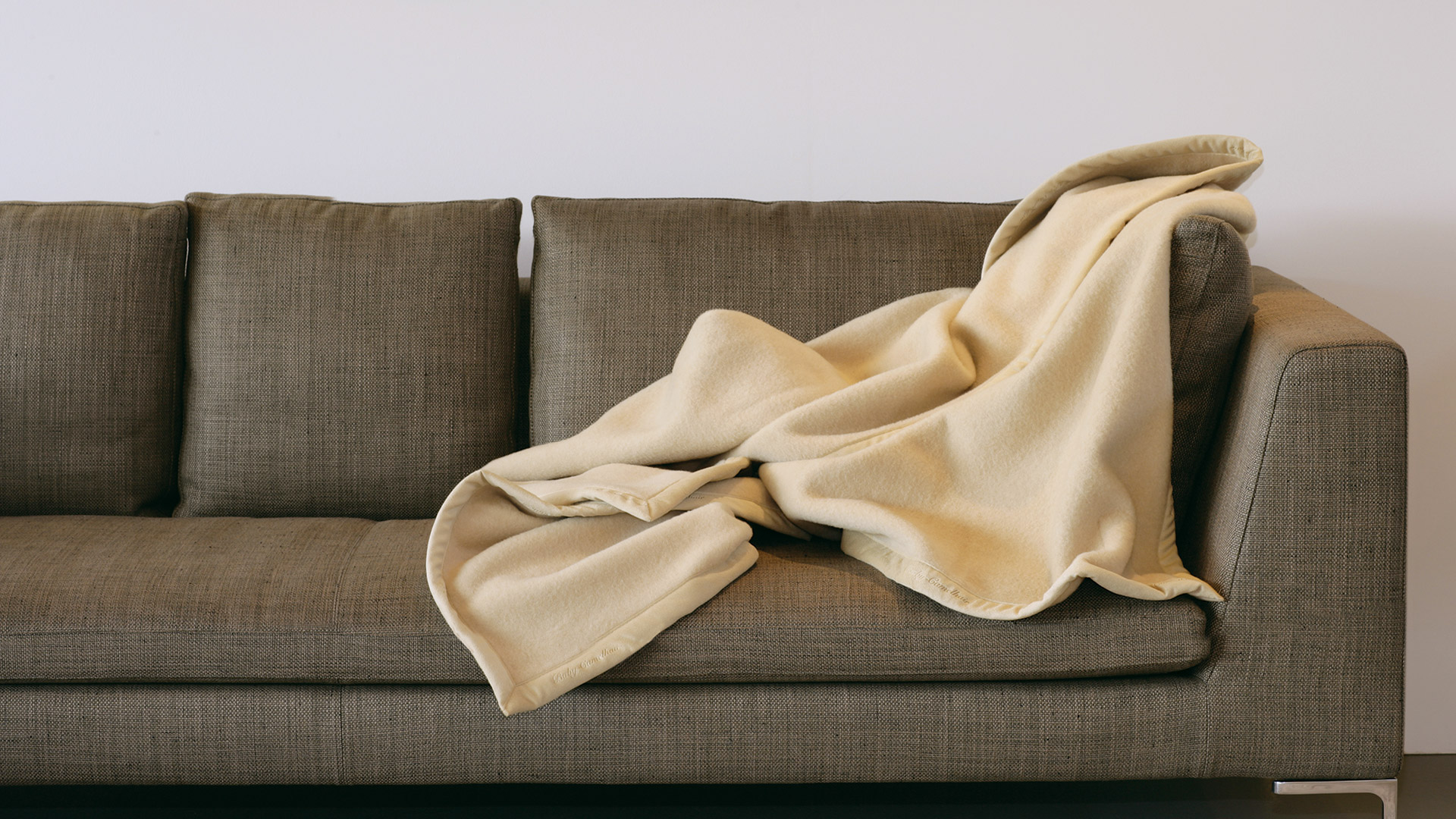 Hollert wollen deken Australisch Merino Prestige natuurhaardeken 100 Hollert wollen deken Australisch Merino Prestige natuurhaardeken 100