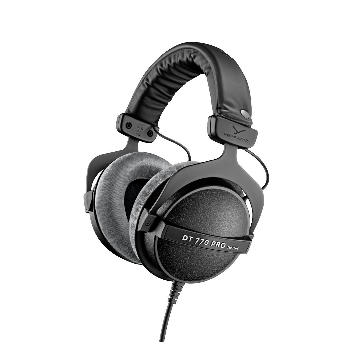 beyerdynamic DT 770 PRO, 250 ohms: Closed studio headphones