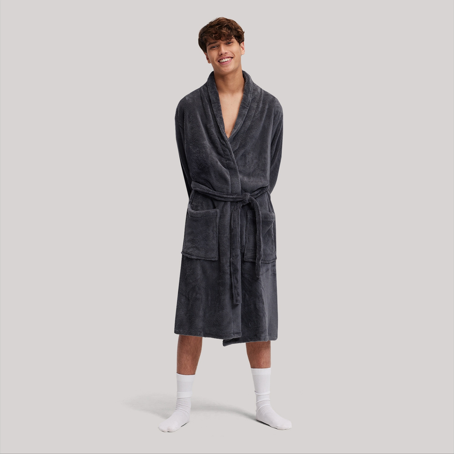 Comprar Albornoz para hombre Antracita? Calidad y ahorro Zeeman