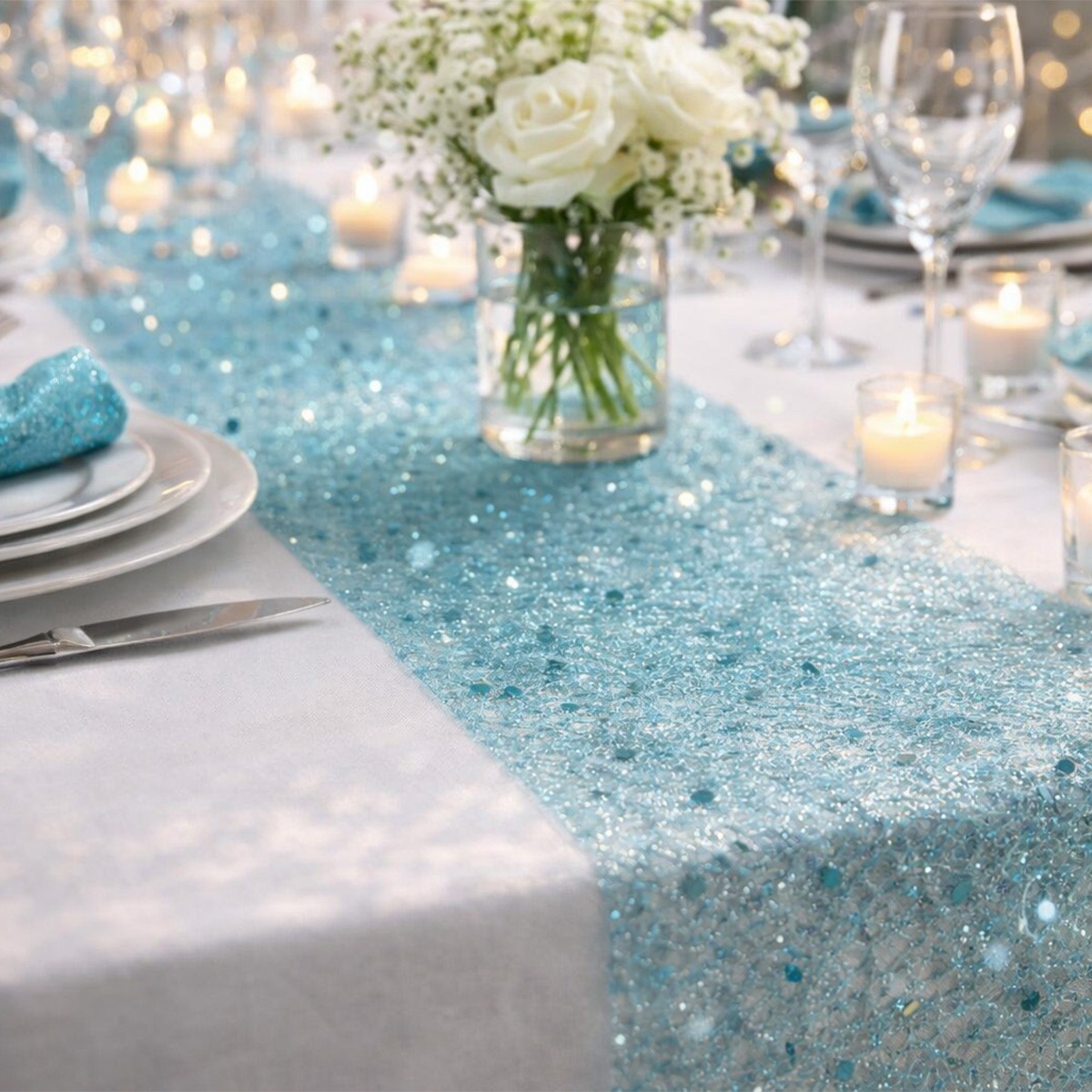 Décoration de tables de fête en Bleu et Argent - Label fête