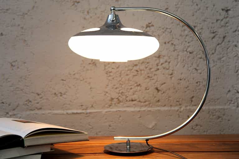 TecLines DL002W LED Tischlampe - Dimmbar, 4 Farbtemperaturen, USB-Ladefunktion, Faltbar, 5W